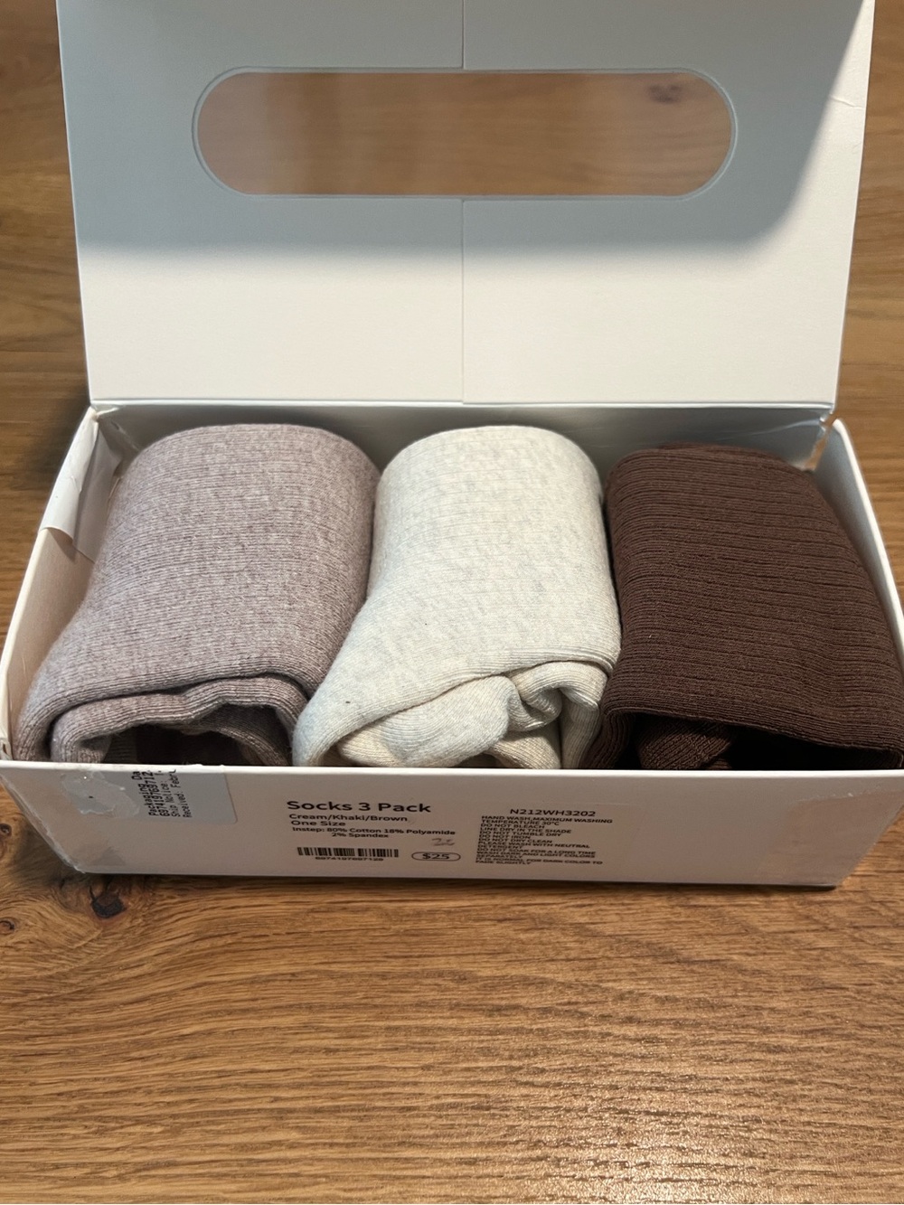 Neiwai 3 Pack Socks Cream Khaki Brown Cotton Blend New in Box One Size